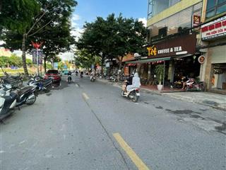 Tin chuẩn  gấp, nhà mặt phố giá ngõ, xây ccmn hiệu suất cực cao. 200m2, giá chỉ 29 tỷ