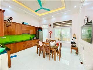 Bán biệt thự kđt louis v đại mỗ vip 5 tầng  view vườn hoa giá 32 tỷ.