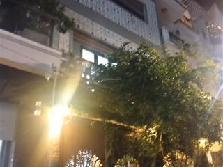 Kẹt tiền bán gấp , bt đào tông nguyên 81m2, 8.5 tỷ, rẻ hơn thị trường 1.5 tỷ.