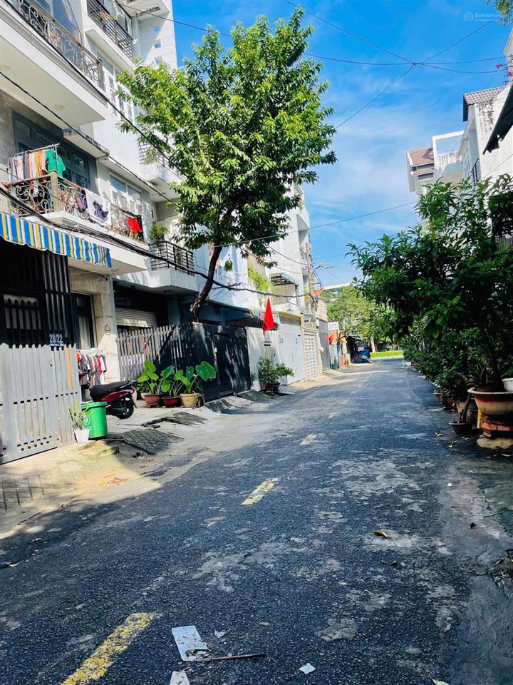 Bán nhà 1 xẹt ngang 5m phạm huy thông khu căn cứ 26 chỉ nhỉnh 11 tỷ đường trước nhà 10m có lề đường