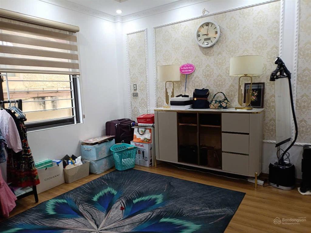 Tây sơn hàng đầu tư 40m 6 tầng thang máy gần bãi oto full nội thất xịn chủ mót bán giá chỉ 11.5tỷ