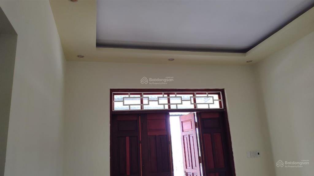 Nhà đẹp kẹt tiền bán gấp giá rẻ