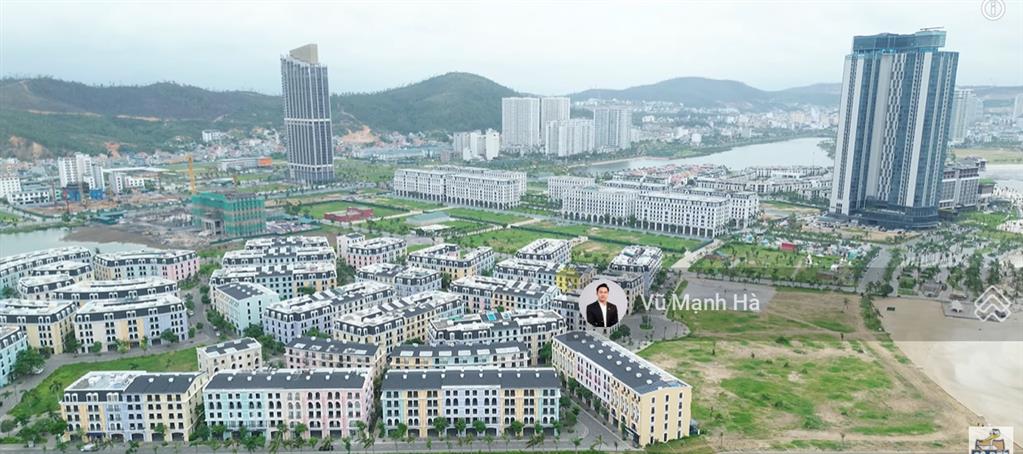 Harbor bay căn góc gần bể bơi gần biển vị trí siêu đẹp.