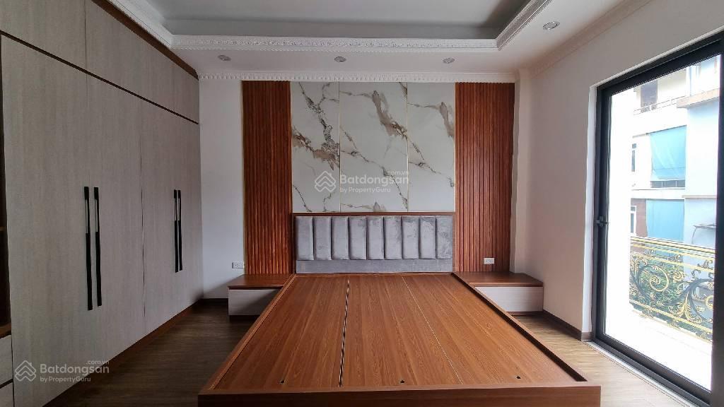 Đầu tư đình  bát khối  ngõ ôtô tránh  kinh doanh  sân rộng trước nhà  thang máy xịn