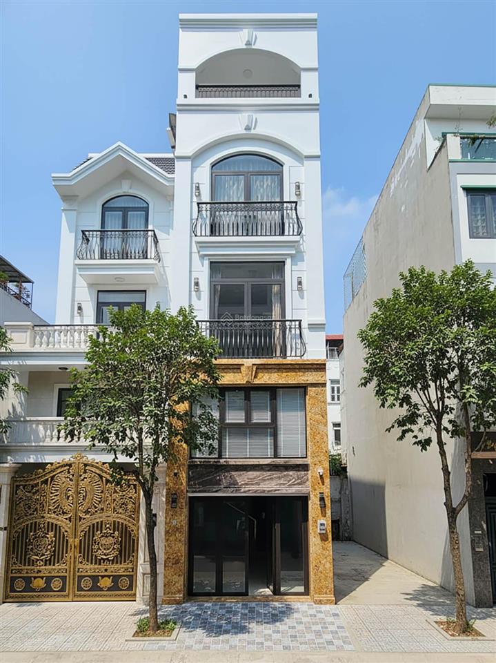 Nhà lung linh chờ chủ xinh rước về đón tết