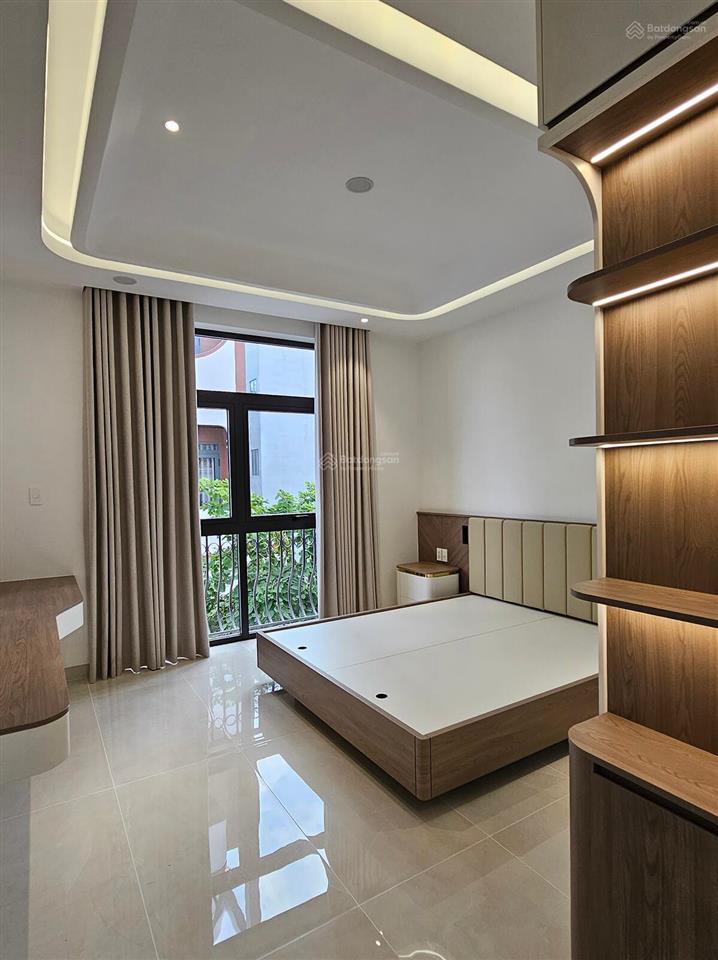 Nhà lung linh chờ chủ xinh rước về đón tết