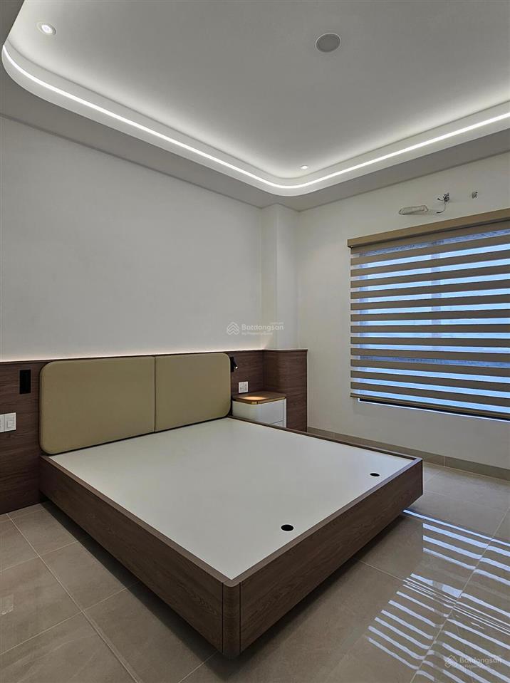 Nhà lung linh chờ chủ xinh rước về đón tết