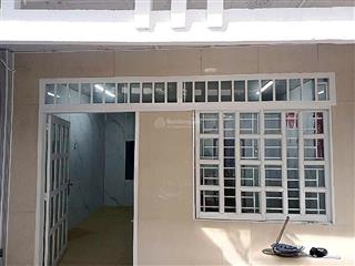 Bán nhà trống giao ngay tại nguyễn duy, 4.5 x 14m, giá chỉ nhỉnh 3 tỷ!