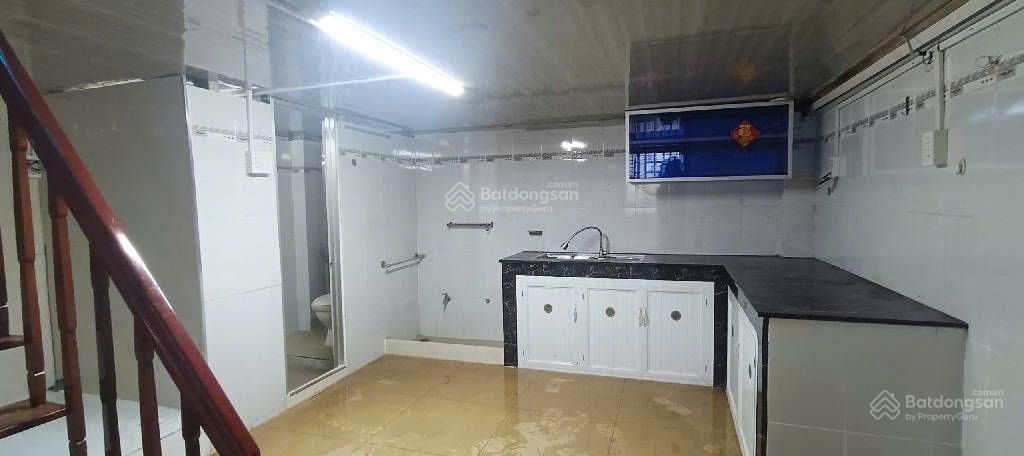 Bán nhà trống giao ngay tại nguyễn duy, 4.5 x 14m, giá chỉ nhỉnh 3 tỷ!