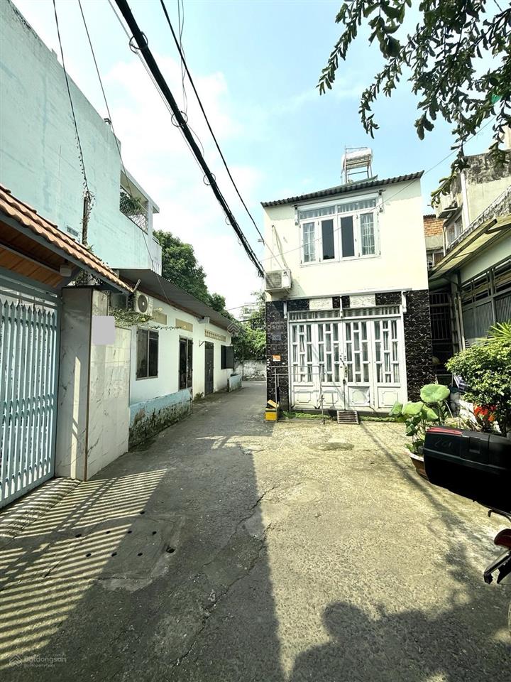 Ngay thống nhất  gần lottemart nguyễn văn lượng  hẻm ôtô  2 tầng đúc  2pn  40.2m2, chỉ 4.98 tỷ