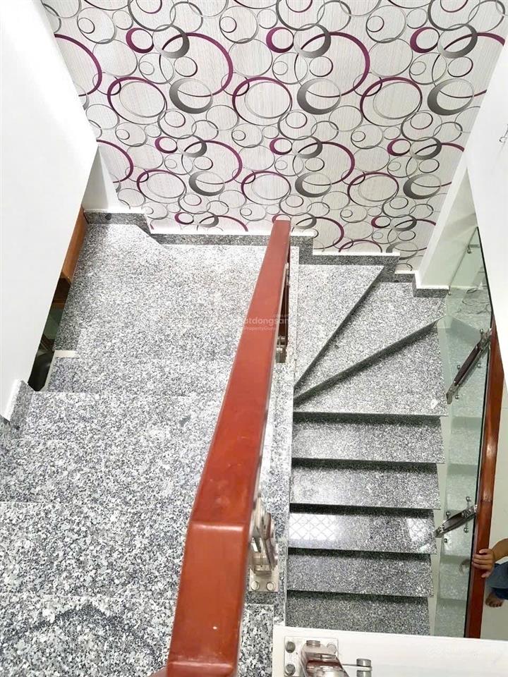 Ngay thống nhất  gần lottemart nguyễn văn lượng  hẻm ôtô  2 tầng đúc  2pn  40.2m2, chỉ 4.98 tỷ