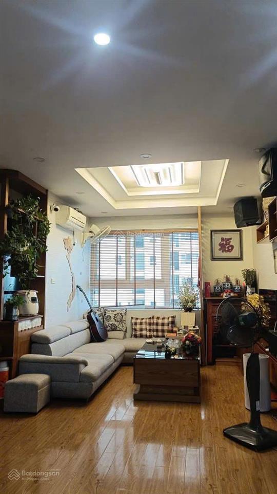 Bán căn 3pn2wc  vinaconex 3 nội thất cơ bản 93m2 giá 7.88 tỷ (chuẩn giá)