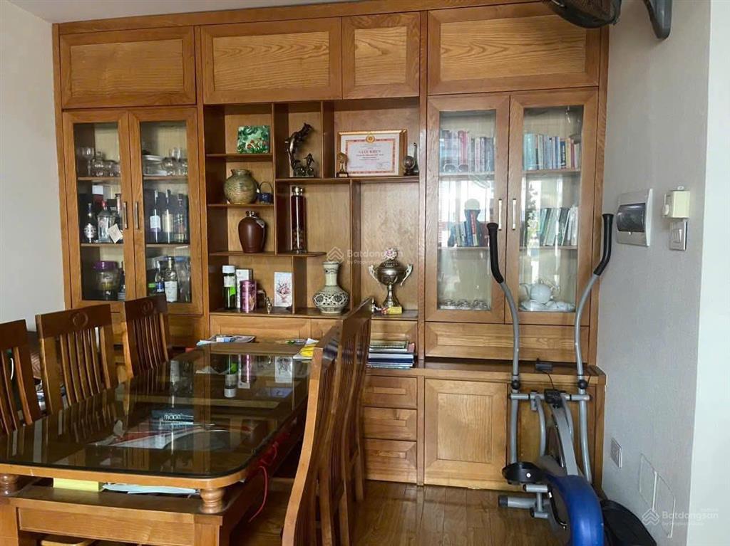 Bán căn 3pn2wc  vinaconex 3 nội thất cơ bản 93m2 giá 7.88 tỷ (chuẩn giá)