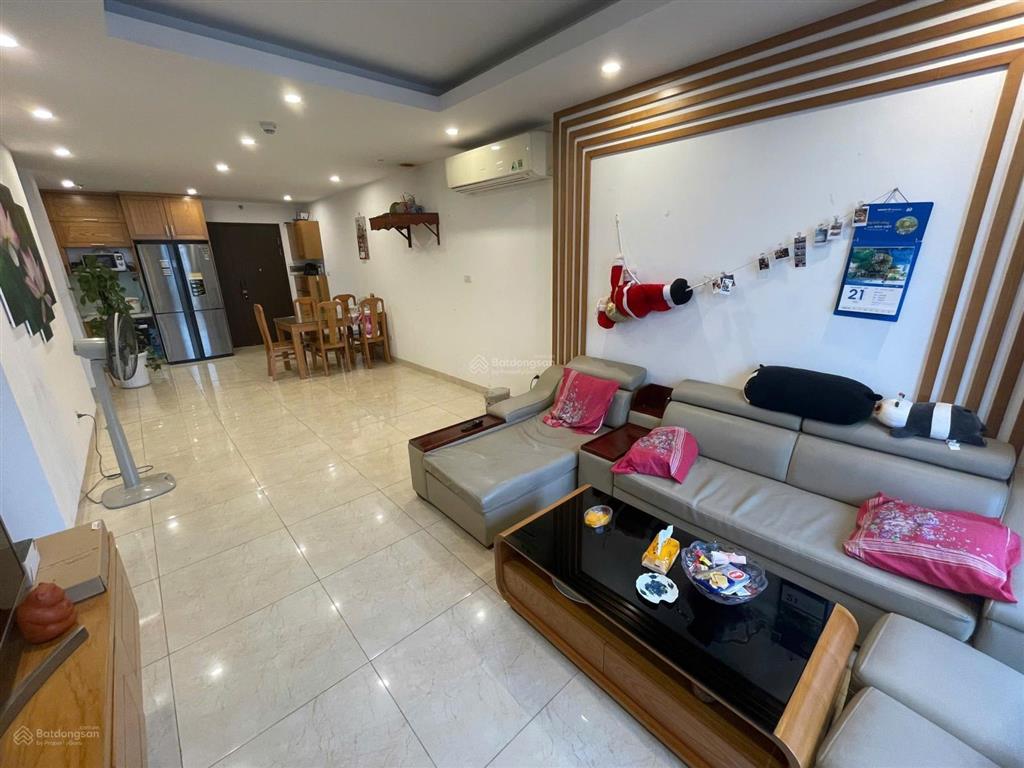 Bán căn 2 ngủ  110 cầu giấy 85m2 tầng trung giá 10.6 tỷ bp ( chuẩn giá ) có tl