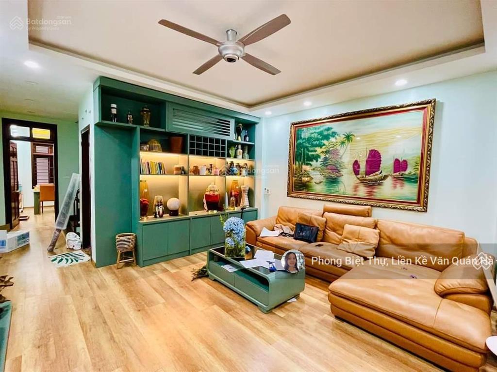 Cần bán căn hộ ct3 văn quán 96m2, 3 ngủ, 2 vs, căn góc ban công đông nam, view đẹp. . 0983 669 ***
