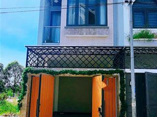 3tầng  65m2  5tỷ  đường 6m  đối diện đô thị đông tăng long