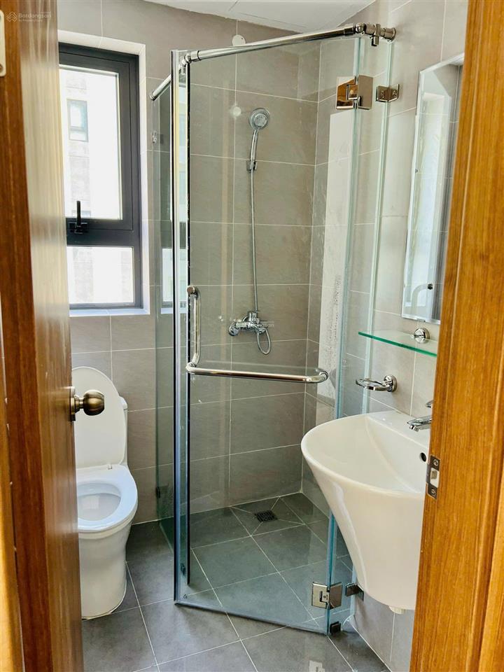 Chính chủ bán căn góc 2pn2wc bcons plaza view nội khu hồ bơi mát mẻ. sổ sẵn cầm tay