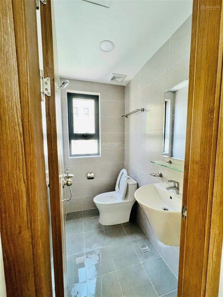 Chính chủ bán căn góc 2pn2wc bcons plaza view nội khu hồ bơi mát mẻ. sổ sẵn cầm tay