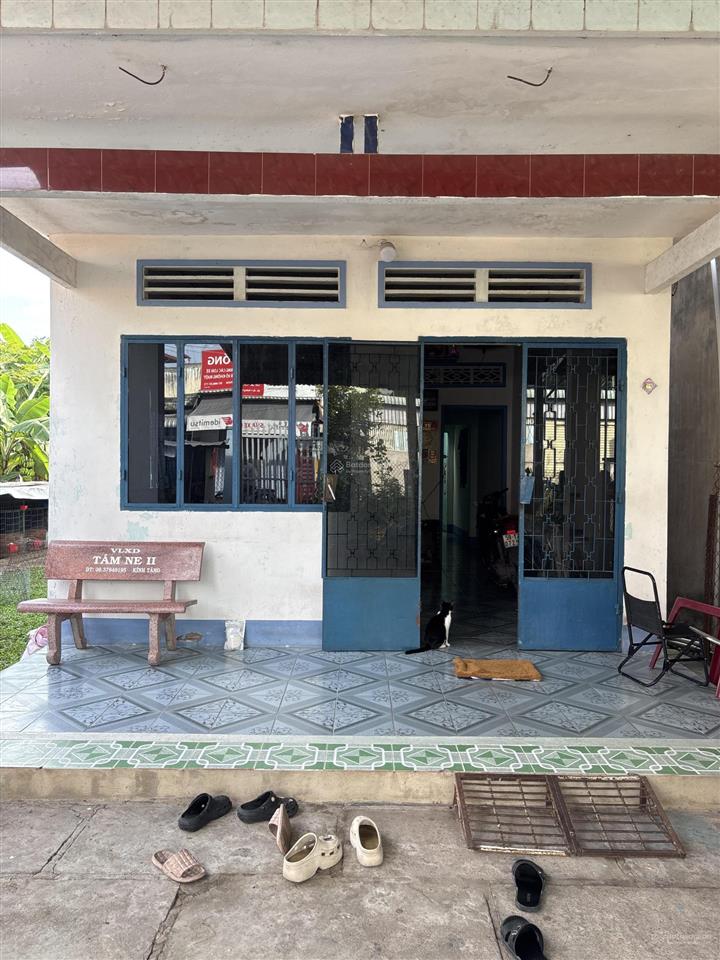 Thay đổi chỗ ở nên cần bán đất 534 m2 có sẵn nhà cấp 4 gồm 3 pn, bếp, 3pn 2 wc, có thể vào ở ngay