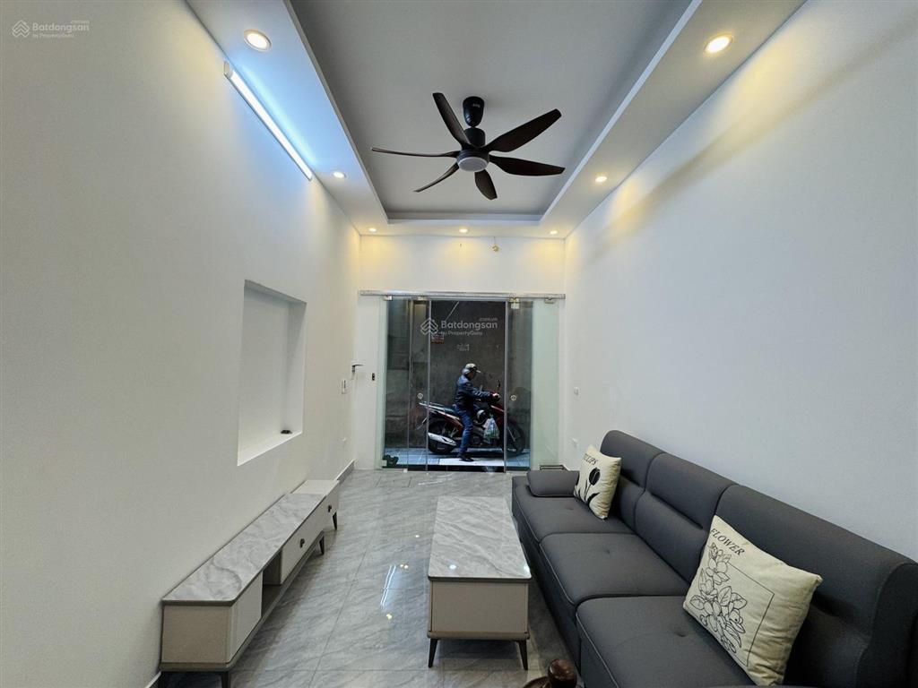 Dương văn bé  time city  ra phố 20m 25m2  4 tầng  3 ngủ  hơn 5 tỷ