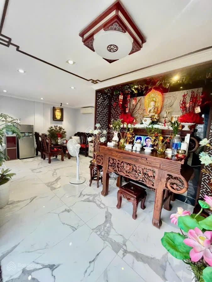 Bán biệt thự hồ văn huê  6 tầng có thang máy  đường xe hơi 8m  39.9 tỷ