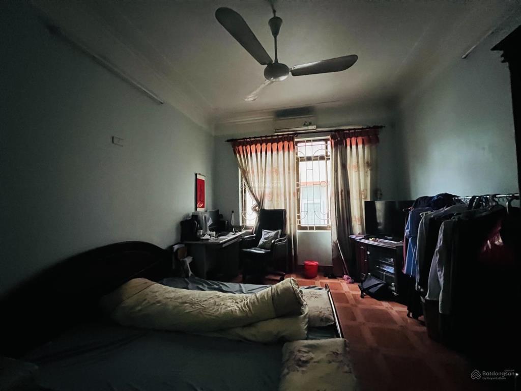 Bán nhà mặt phố thái hà 28m2 4 tầng mặt tiền 4.2m hơn 23 tỷ kinh doanh ôtô tráh vỉahè thuê ~60tr/th