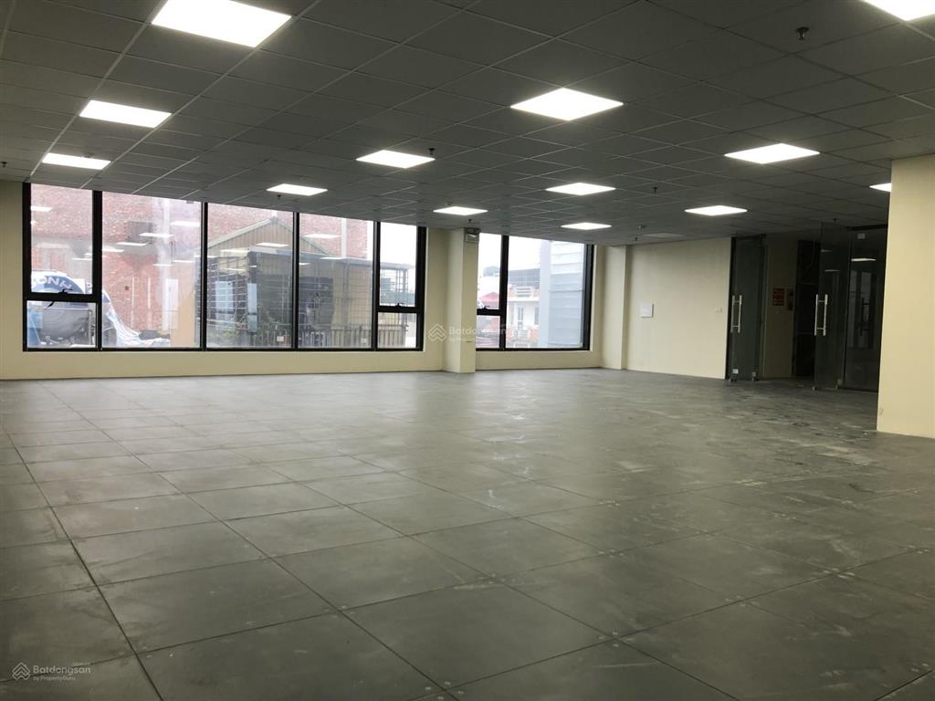 Bán tòa nhà ngô gia tự long biên 275m2 8t mặt tiền 10m 1xx tỷ văn phòng kinh doanh 1hầm 2 thang máy