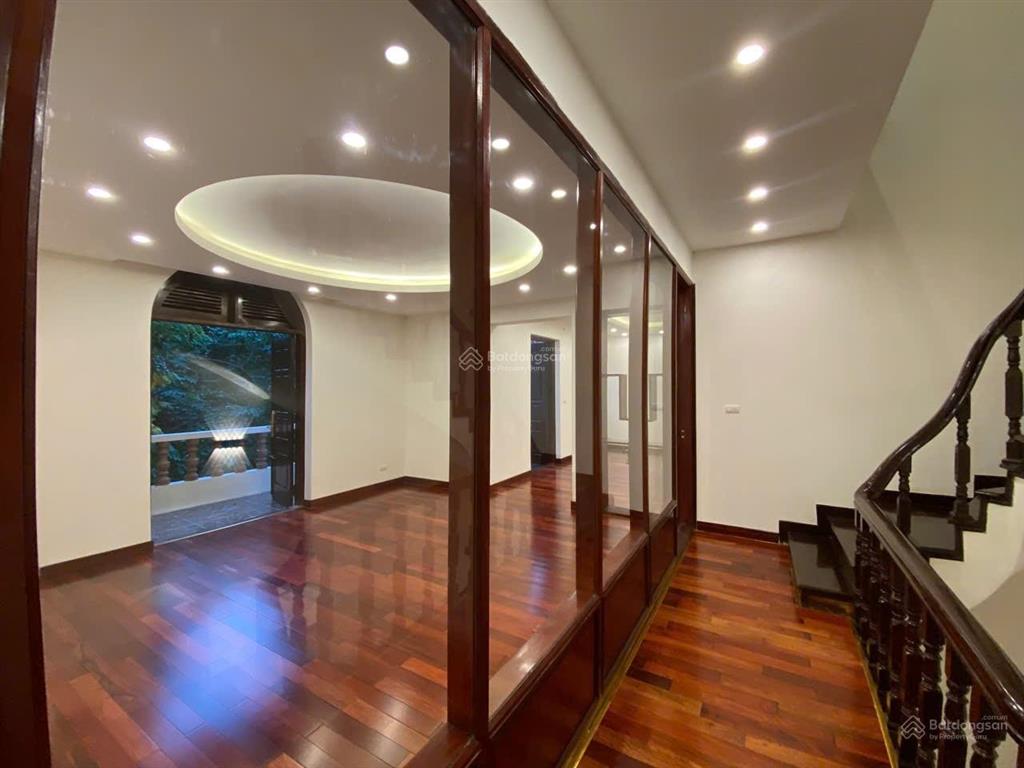 Bán biệt thự mỹ đình nam từ liêm 186m2 5 tầng mặt tiền 18m 1xx tỷ lô góc ô tô tránh vỉa hè cc