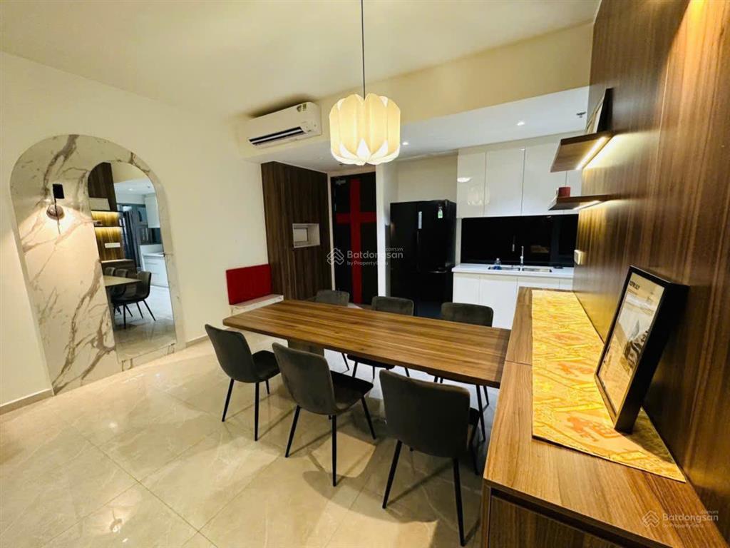 Bán căn hộ saigon south residence 71m² full nội thất 2pn 2wc giá 5.3 tỷ