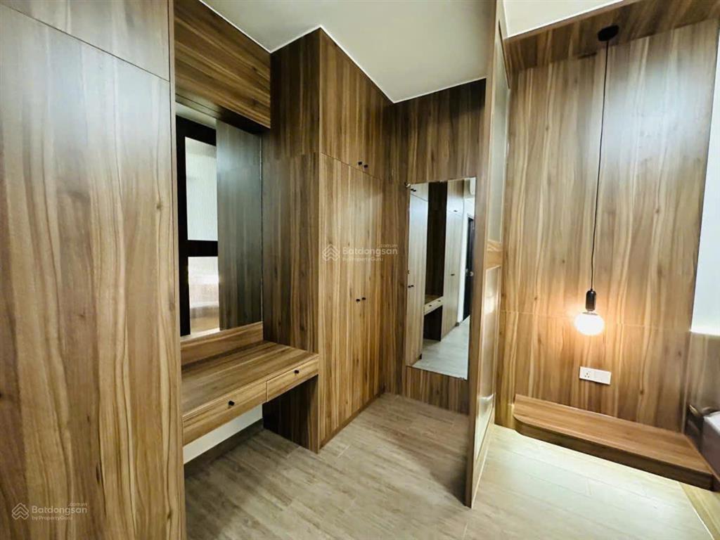 Bán căn hộ saigon south residence 71m² full nội thất 2pn 2wc giá 5.3 tỷ