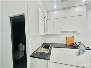 Chính chủ bán nhà 5 tầng thang máy, làm căn hộ dịch vụ cho thuê hoặc ở đều sướng