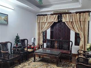 Bạch mai, 34 tỷ cho vị trí cực kỳ đẹp, ô tô qua nhà, ngõ thông, 10m ra mặt phố bạch mai.