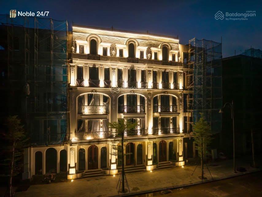 Bán nhà mặt phố giá tốt tại đường tây thăng long, đan phượng, hà nội, 13 tỷ, 52m2