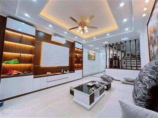 Bán gấp, giá rẻ nhà phố phạm văn đồng, ngõ gần đường lớn, gần oto, mặt tiền rộng, 35m 6 tầng