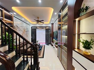Siêu đẹp! bán nhà cầu giấy, ngõ to rộng, cách ô tô 30m, 3 mặt thoáng, 46m2, 5 tầng full nội thất.