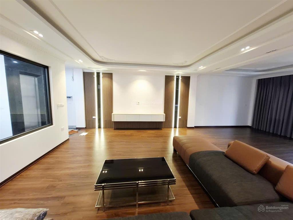 Bán nhà phố trạm cực đẹp, full nội thất, kinh doanh, 80m2, 7 tầng thang máy, mt 6m, chỉ nhĩnh 23 tỷ