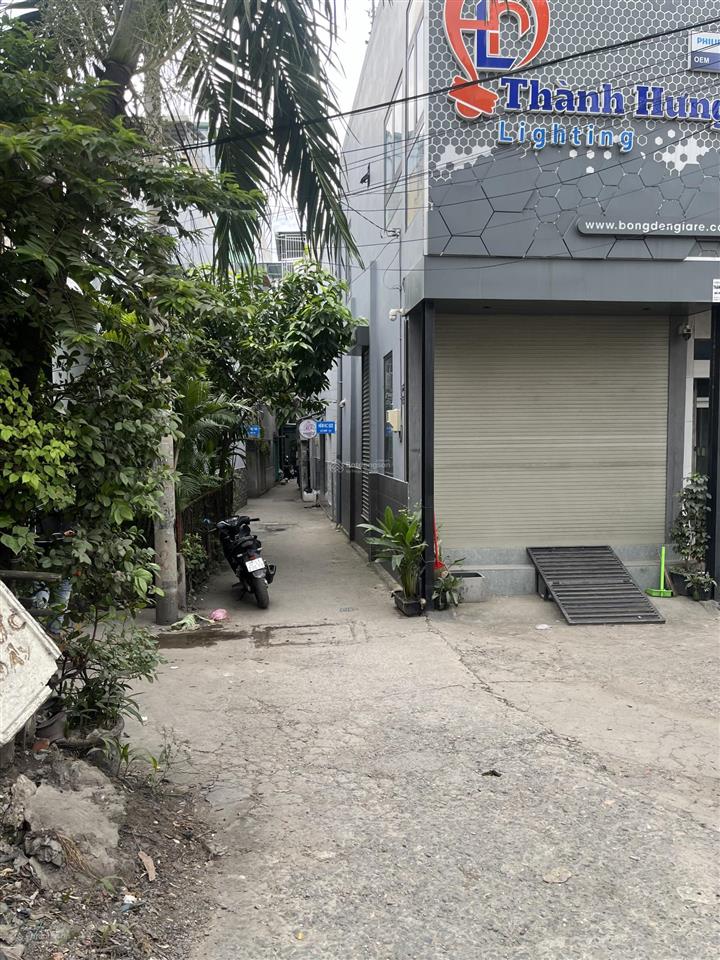 Bán nhà chính chủ 1 trệt 1 lầu nở hậu dt 57.76m2, chân cầu tân thuận 1 hướng đi quận 4