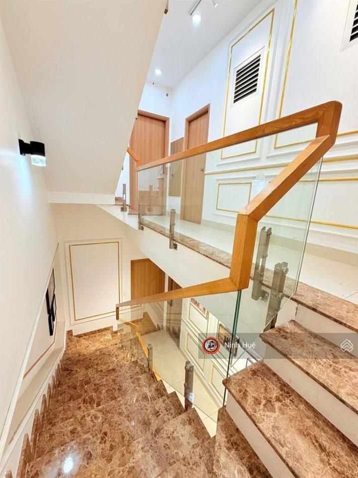 Phú nhuận, trường sa nhà mới 86m2, 5 tầng ngang 4.6m, hẻm xe tải tránh giá 22,4 tỷ