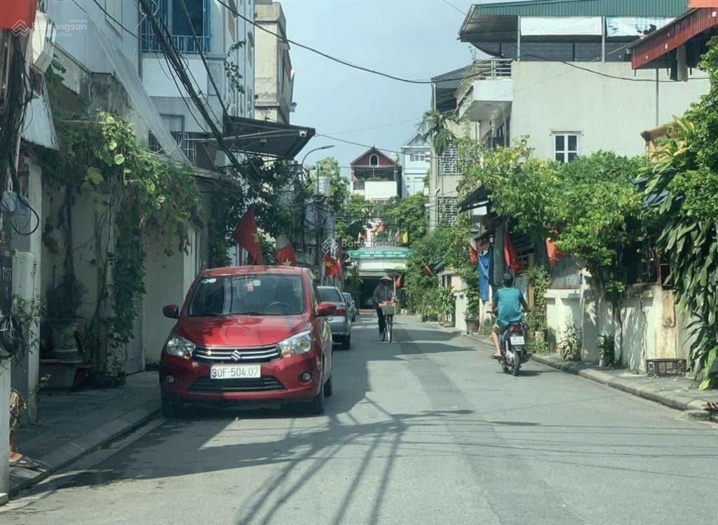 Giảm sâu 200tr lô 62m2, mt6m xuân khanh,sơn tây gần bv, đh lao động xã hội, kcn,vành đai 5 chỉ 1 tỷ