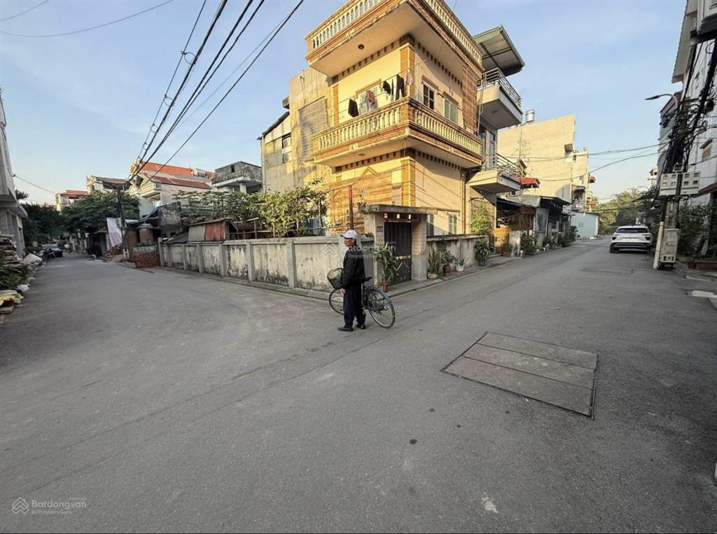 Giảm sâu 200tr lô 62m2, mt6m xuân khanh,sơn tây gần bv, đh lao động xã hội, kcn,vành đai 5 chỉ 1 tỷ