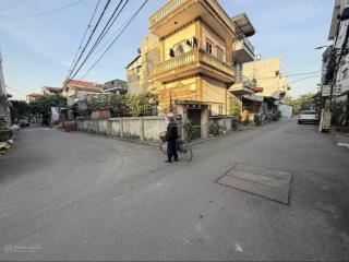 Giảm sâu 200tr lô 62m2, mt6m xuân khanh,sơn tây gần bv, đh lao động xã hội, kcn,vành đai 5 chỉ 1 tỷ