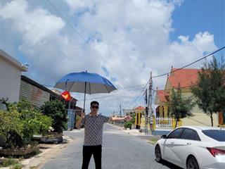 1,3 tỷ có lô đất full thổ thị trấn biển - sát khu công nghiệp - cạnh tập đoàn nghỉ dưỡng