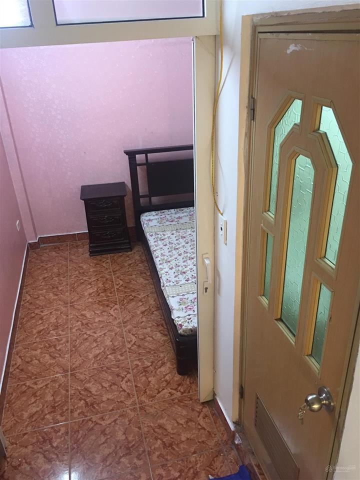 Chính chủ cho thuê nhà phố hàng lược. nội thất đầy đủ, dọn vào ở luôn