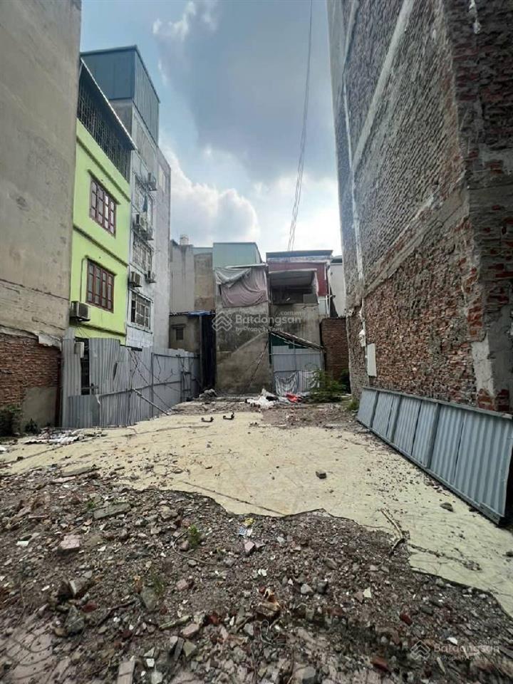 Đất cầu giấy  dt 200m  mt siêu khủng  mặt ngõ thông ô tô  giá thương lượng sâu 39 tỷ