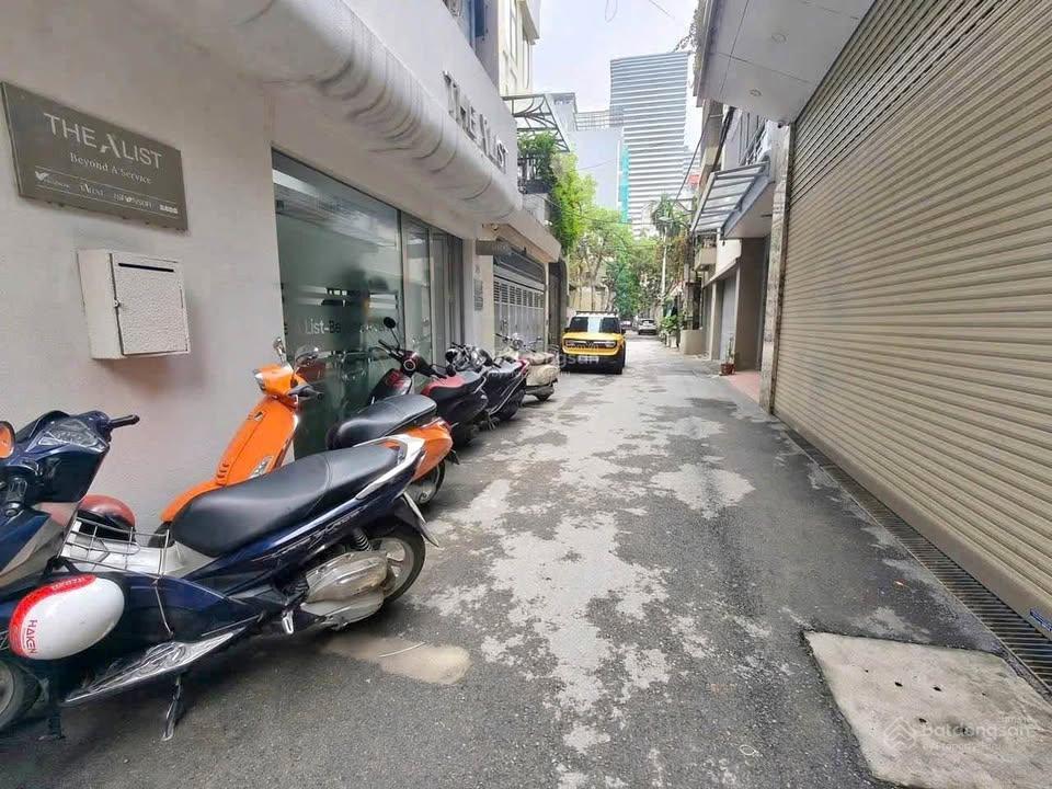 Đất cầu giấy  dt 175m  mt 15m  sổ đẹp  ô tô tải  lô góc 3 thoáng  giá 40 tỷ