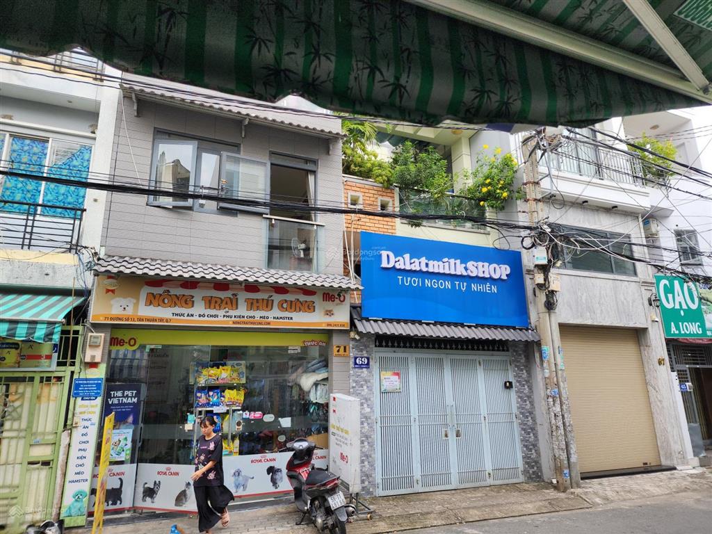 Chính chủ bán gấp nhà mặt tiền quận 7  giá cả thương lượng