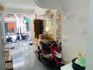 Nhà hxh thông  dương bá trạc  quận 8  ngay cầu nguyễn văn cừ  giáp q1, q4, q5