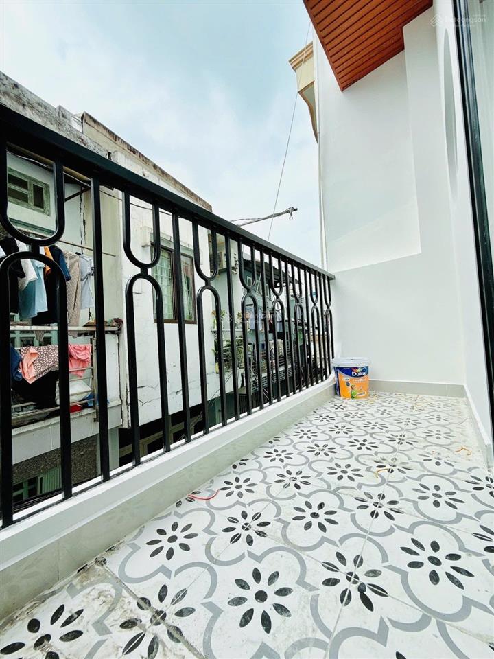 [quận 8] hưng phú  cách cầu chữ y 800m  30m2  2 tầng  nhà mới ở ngay