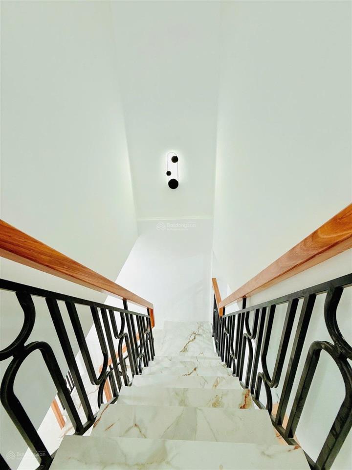 [quận 8] hưng phú  cách cầu chữ y 800m  30m2  2 tầng  nhà mới ở ngay