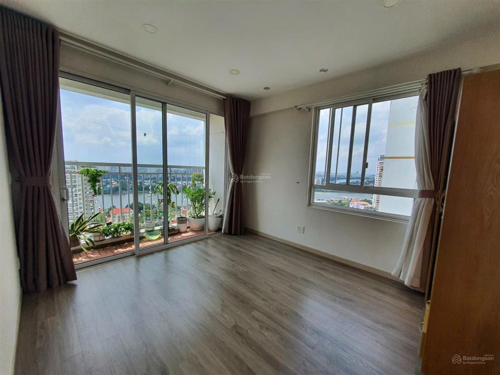 Cần bán gấp căn hộ 3 ngủ tropic, lầu cao, view đẹp